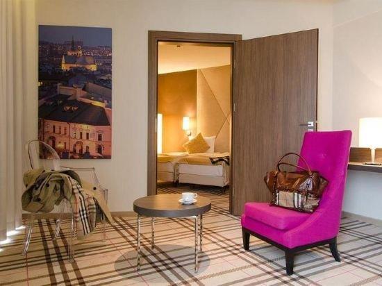 Hotel رشيشوف المظهر الخارجي الصورة