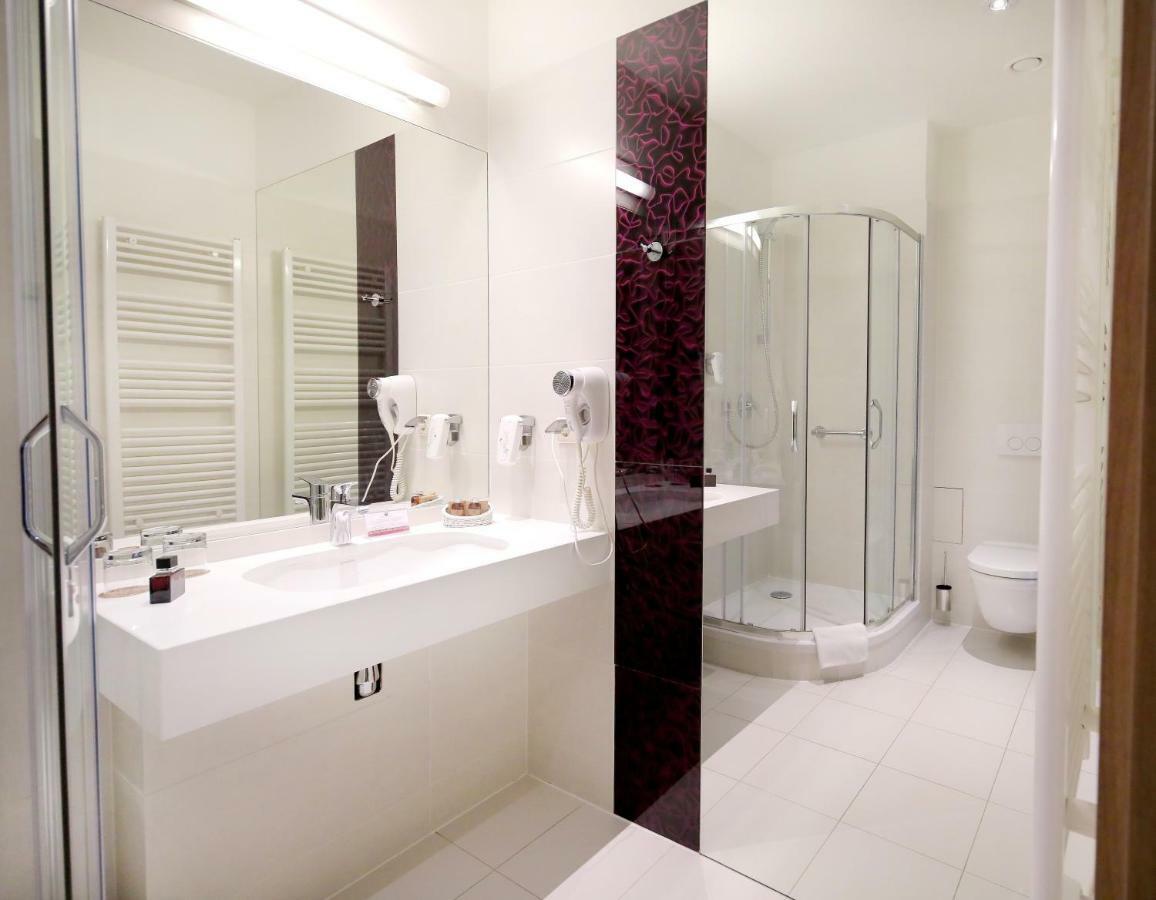 Hotel رشيشوف المظهر الخارجي الصورة